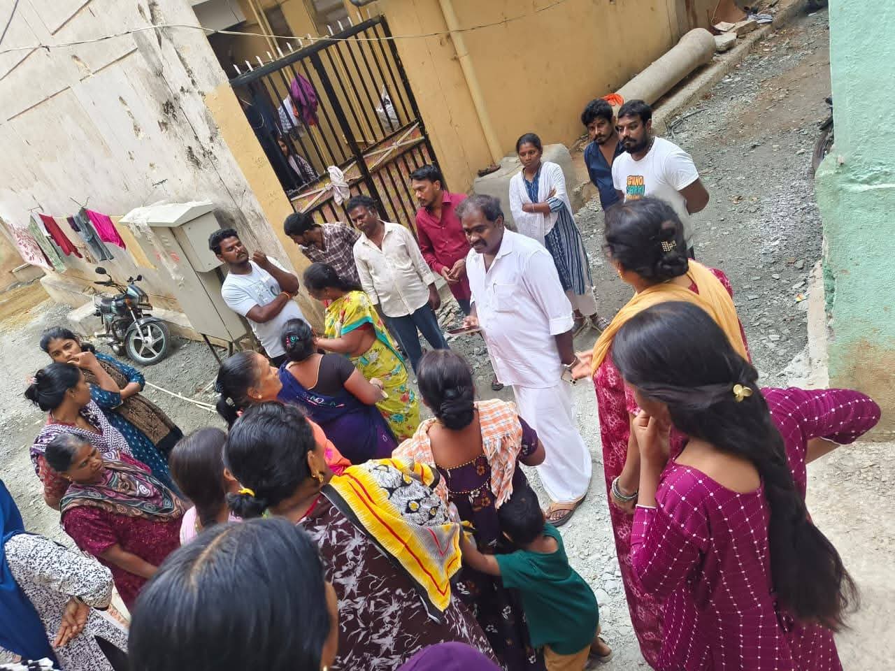 Street-level grievance round
